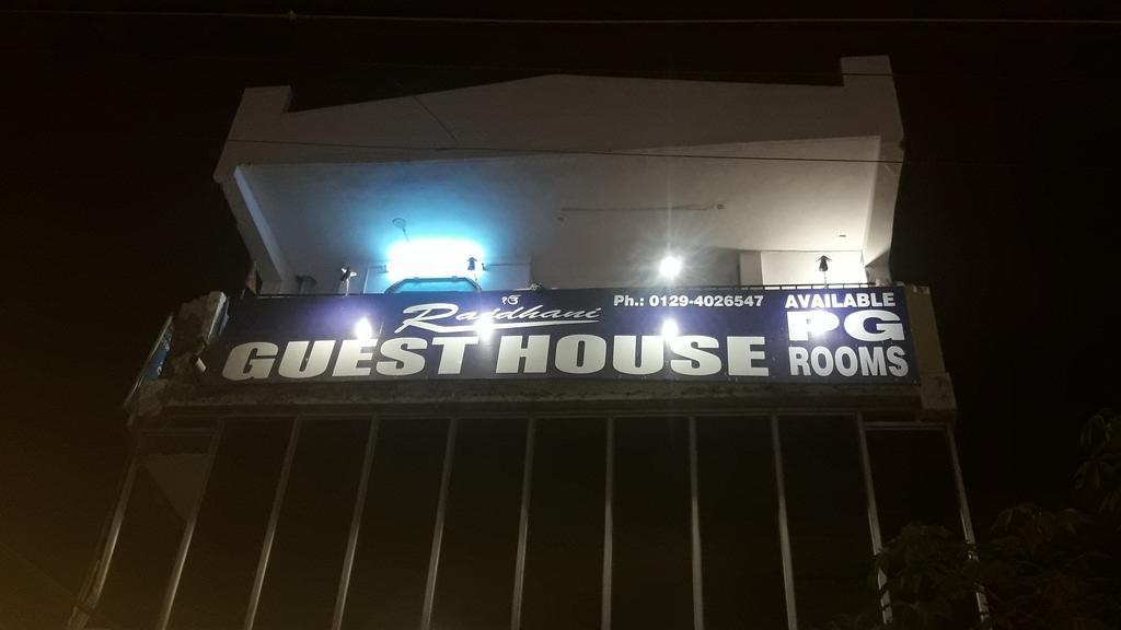 Oyo Rajdhani Guest House Faridabad Exteriér fotografie